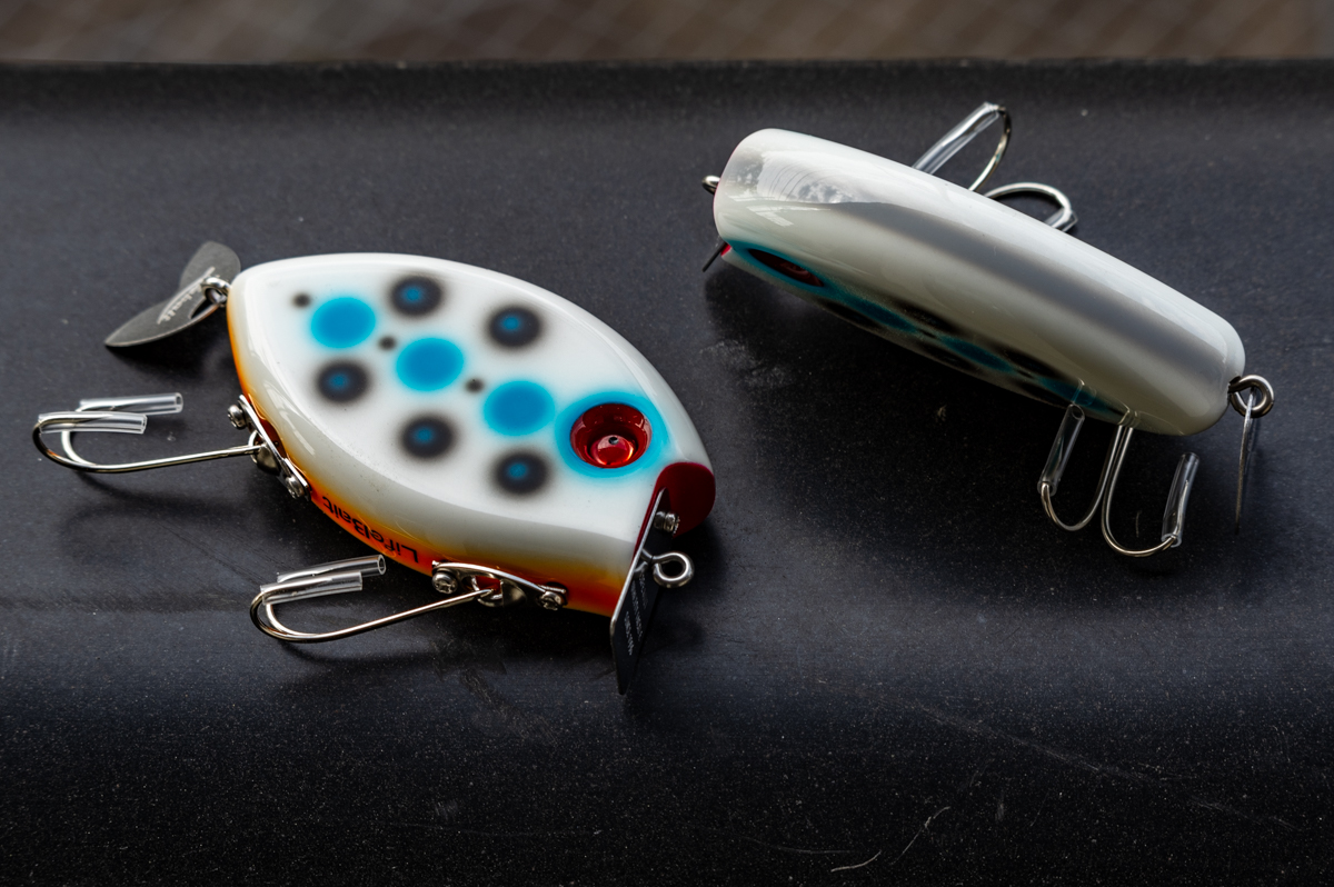 結婚祝い LIFEBAIT x HEADZ 『ヒップフラップ2』別注色＆イレギュラー トップウォーター